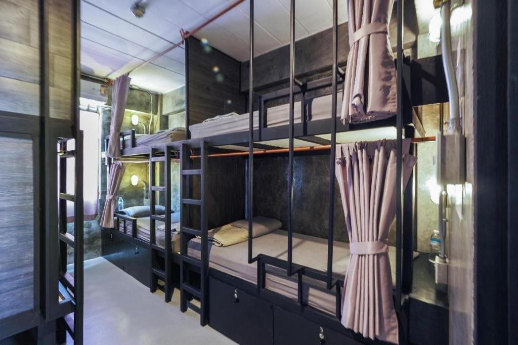 Vm1 Hostel Bangkok Dış mekan fotoğraf